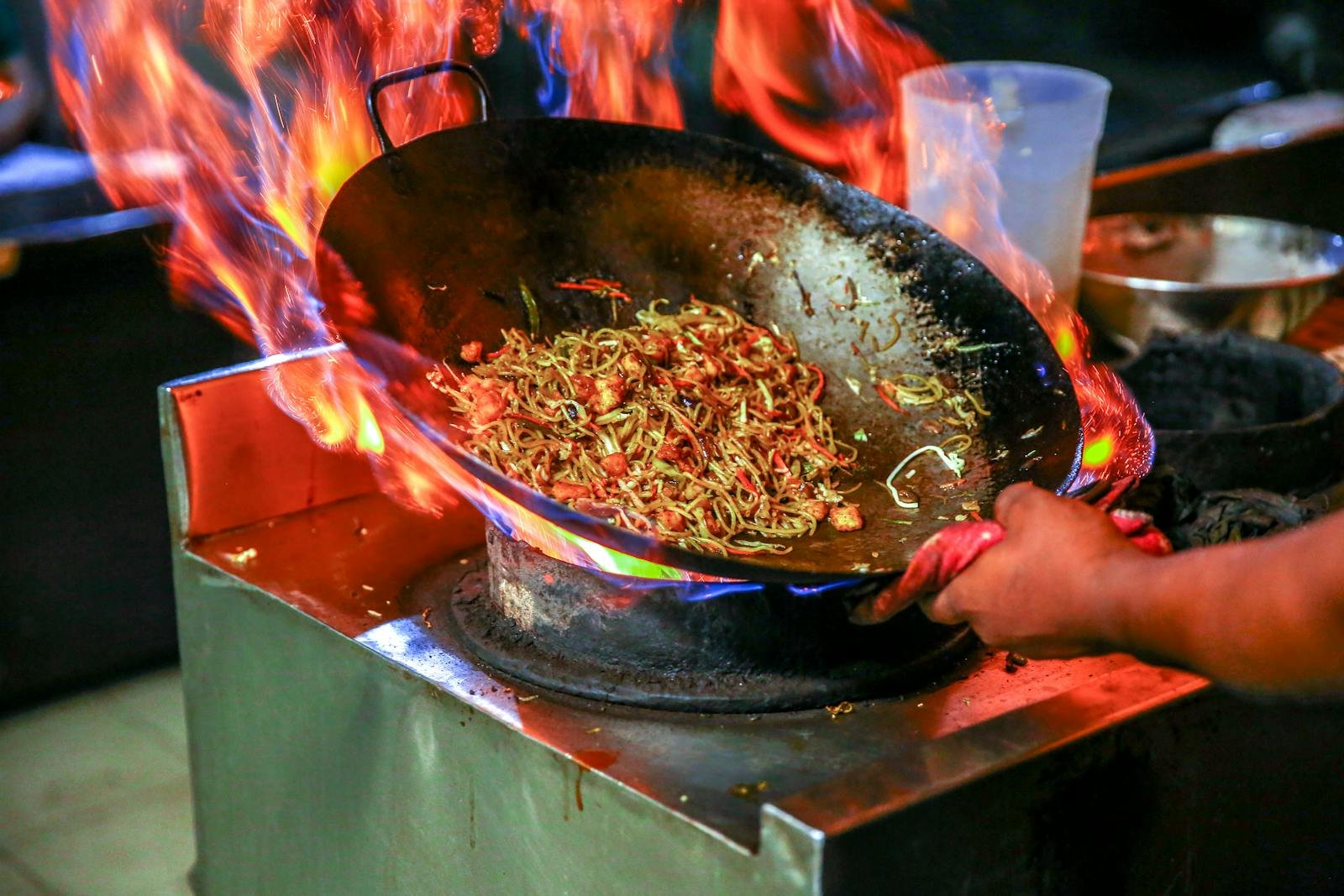 What Are The Most Popular Traditional Chinese Dishes You Can Try Locally?